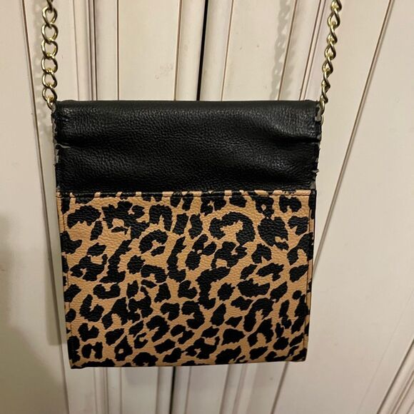 Steve Madden Leopard Crossbody Purse - Picture 3 of 7